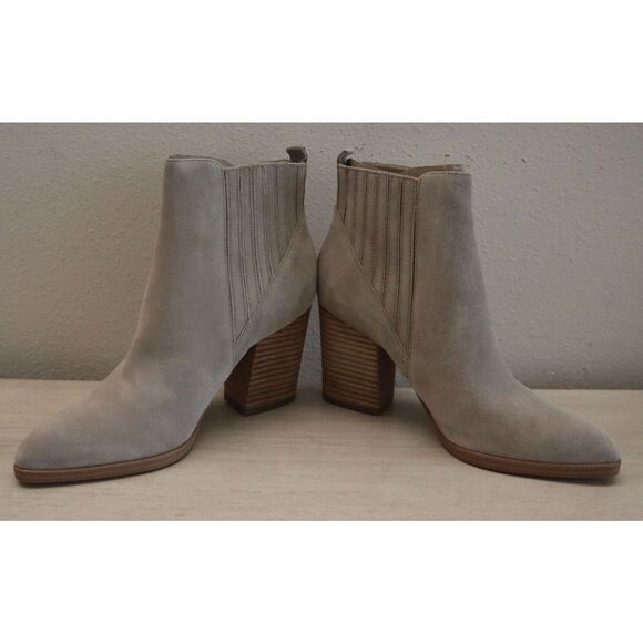 Marc Fisher Women's Sz 7M Beige Alva Pointed Toe Block Heel Ankle Booties $200 - Picture 3 of 9